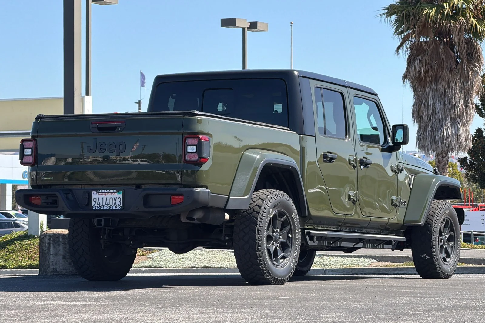 Used 2022 Green Jeep Willys image 4