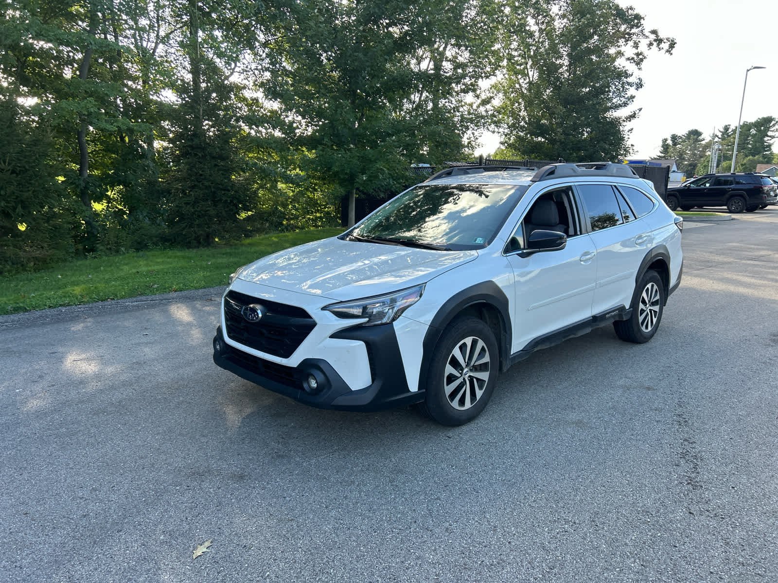 Used 2024 Crystal White Pearl Subaru Premium image 3