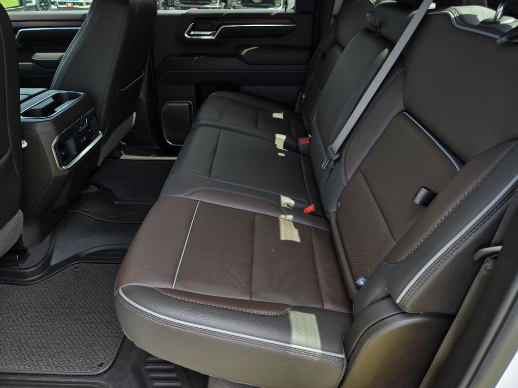 Used 2024 White Frost Tri-Coat GMC Denali image 32