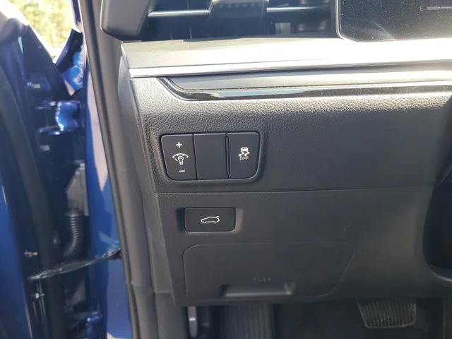 2025 Kia K5 GT-Line - Photo 9