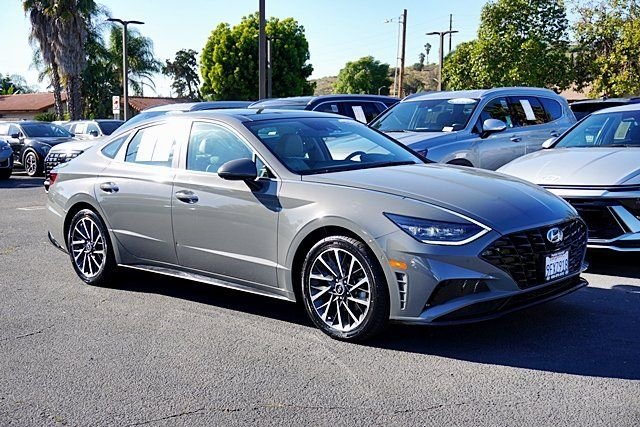 Used 2023 Gray Hyundai Limited image 5