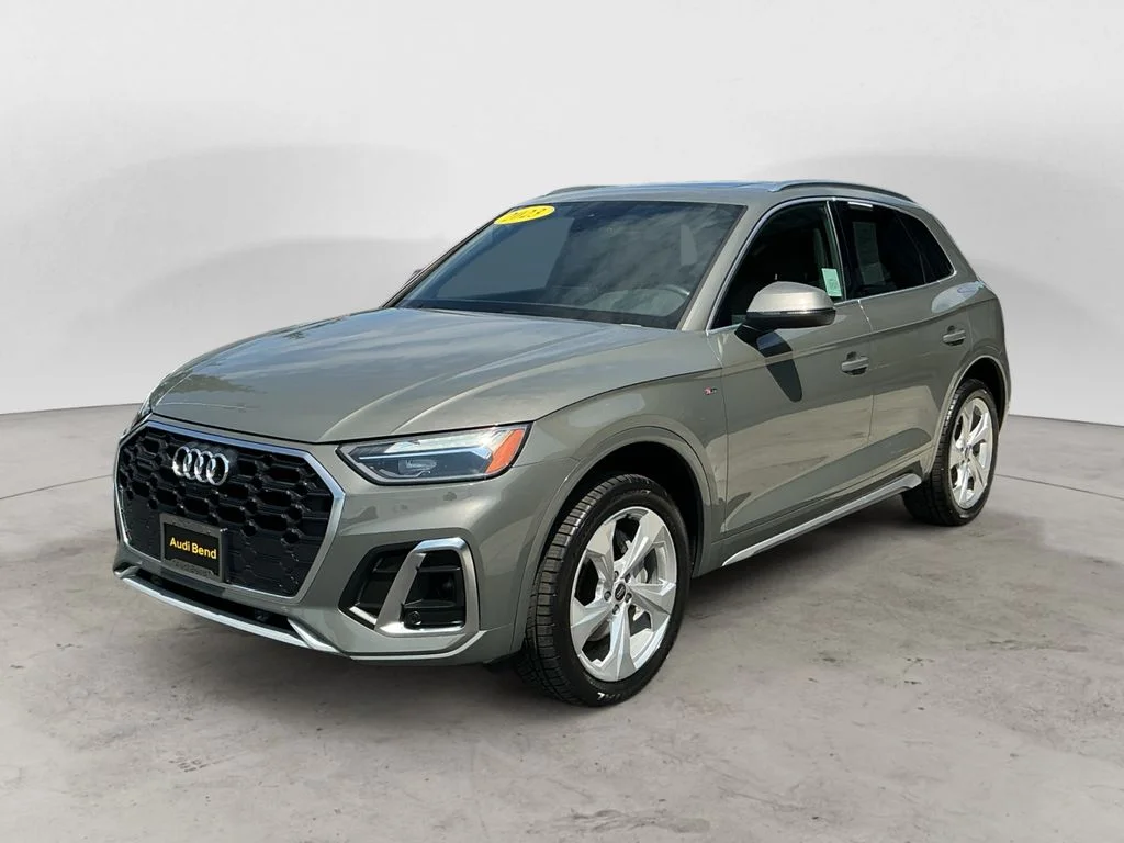 2023 Audi Q5 45 Premium Plus's photo