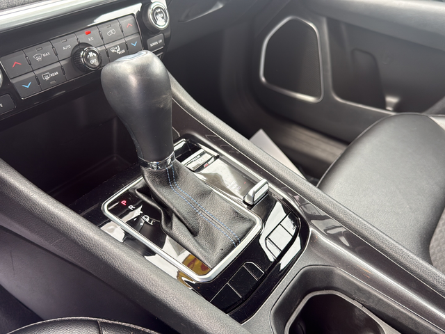Used 2022 Black Jeep Latitude image 37