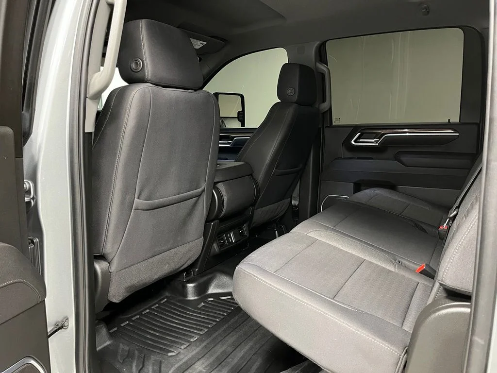 Used 2025 Gray Chevrolet LT image 44