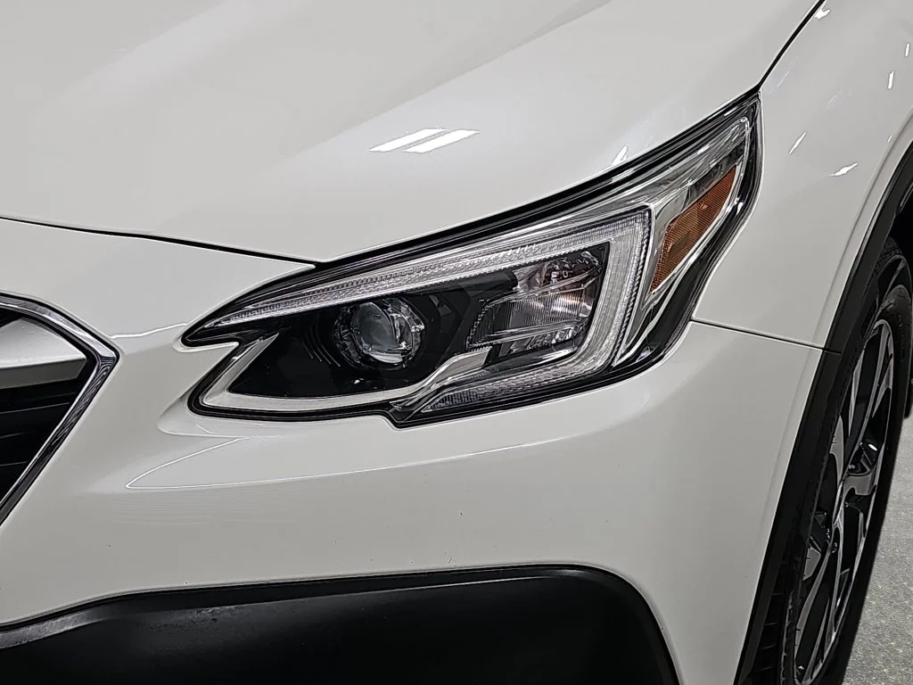 Used 2020 White Subaru Limited image 33