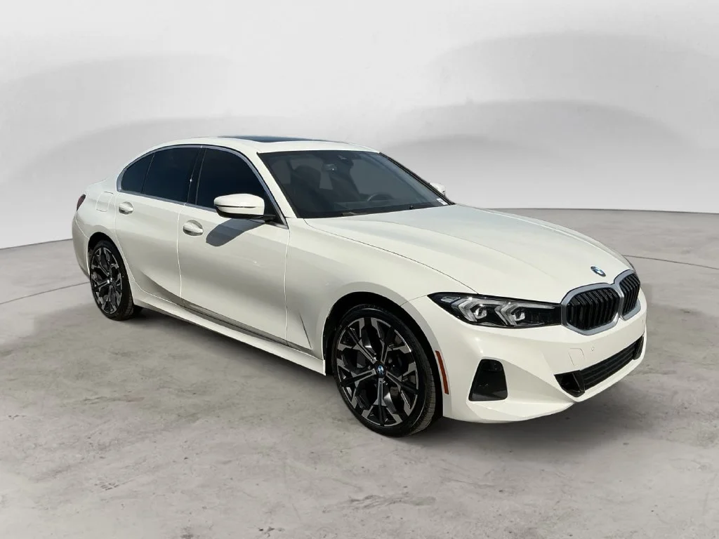 Used 2025 White BMW 330i xDrive image 5