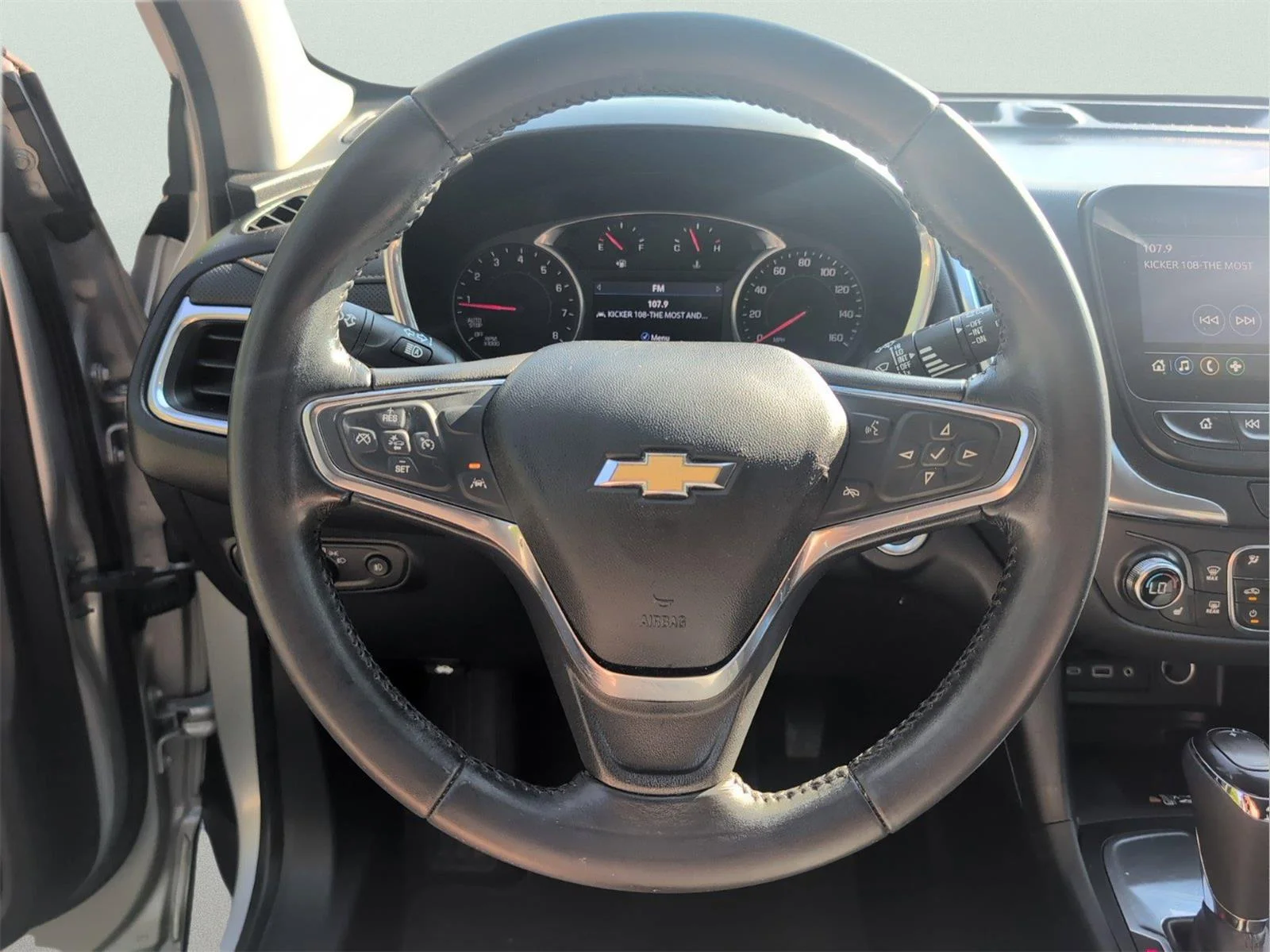 Used 2021 SILVER ICE METALLIC Chevrolet Premier image 23