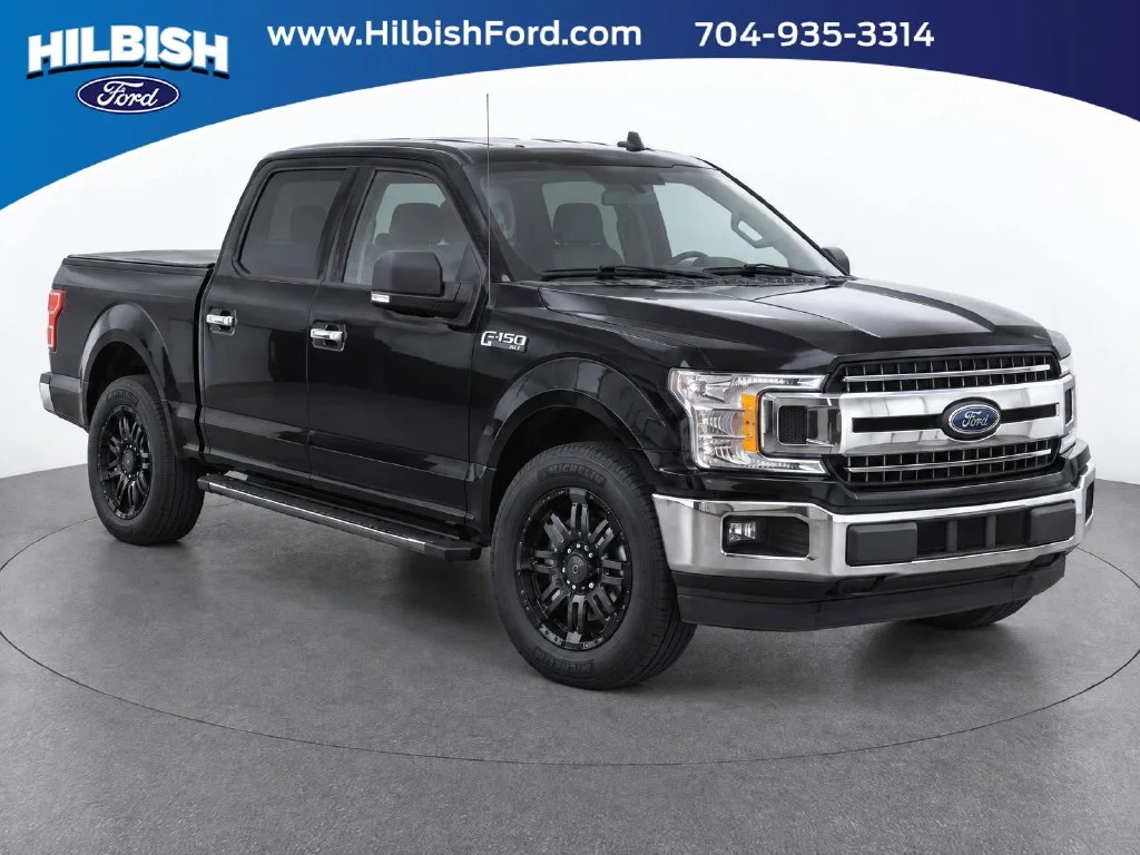 Used 2020 Black Ford XLT image 1