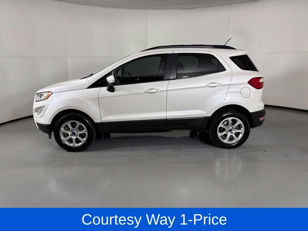 Used 2020 White Ford SE image 6