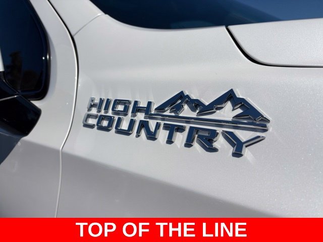 Used 2023 Beige Chevrolet High Country image 4