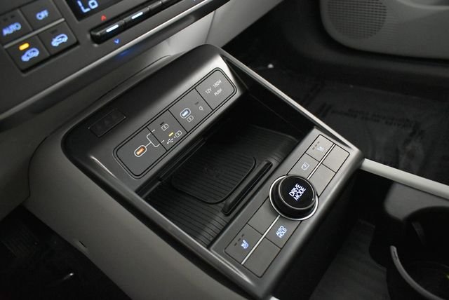 2025 Hyundai Kona SEL Convenience - Photo 40