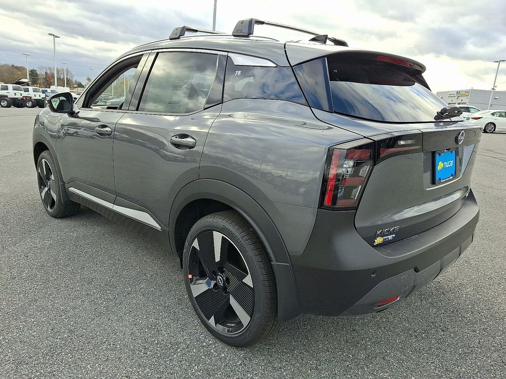 New 2026 Gray Nissan SR image 3