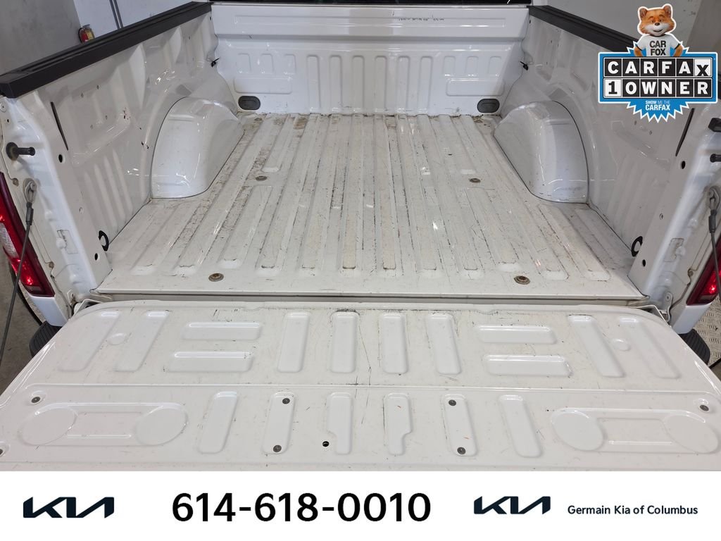 Used 2018 White Ford XL image 21