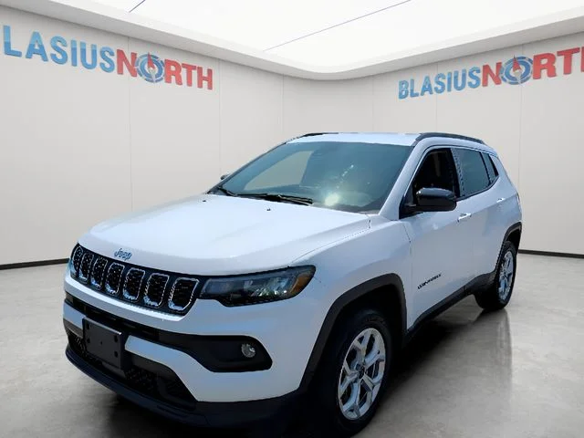 2025 Jeep Compass Latitude 4X4's photo