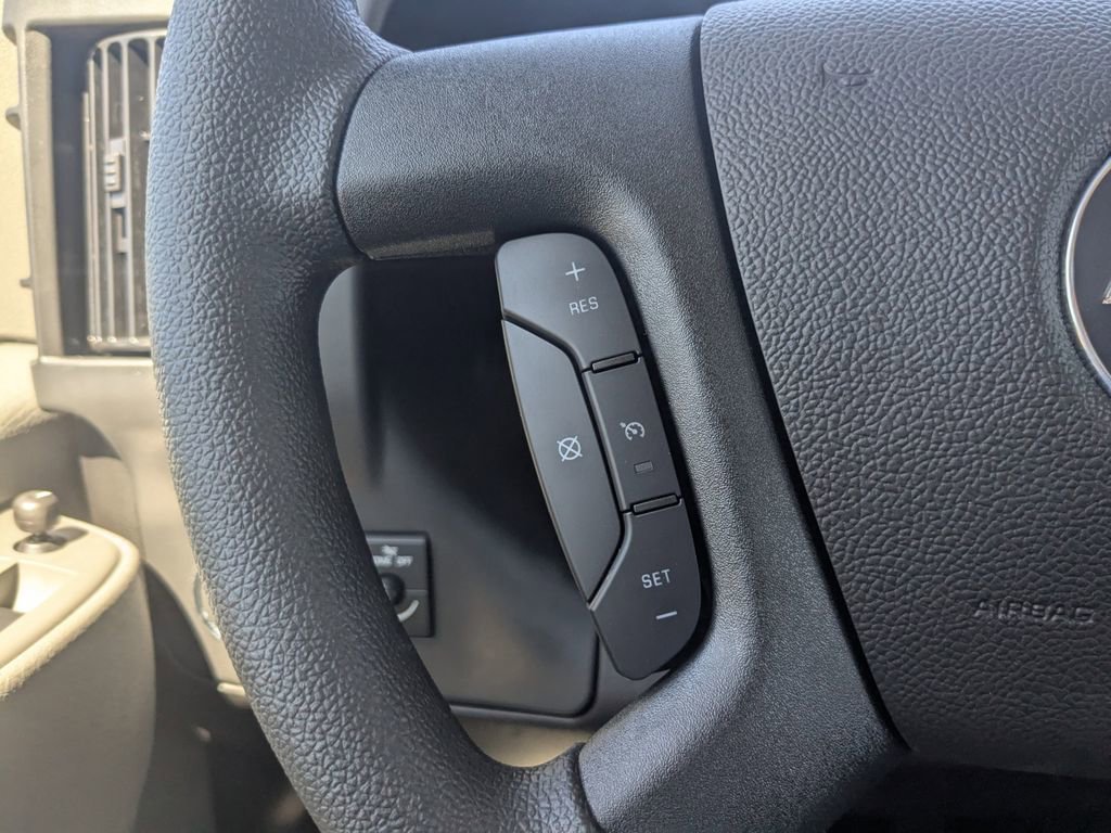 2025 Chevrolet Express Cargo Work Van - Photo 24