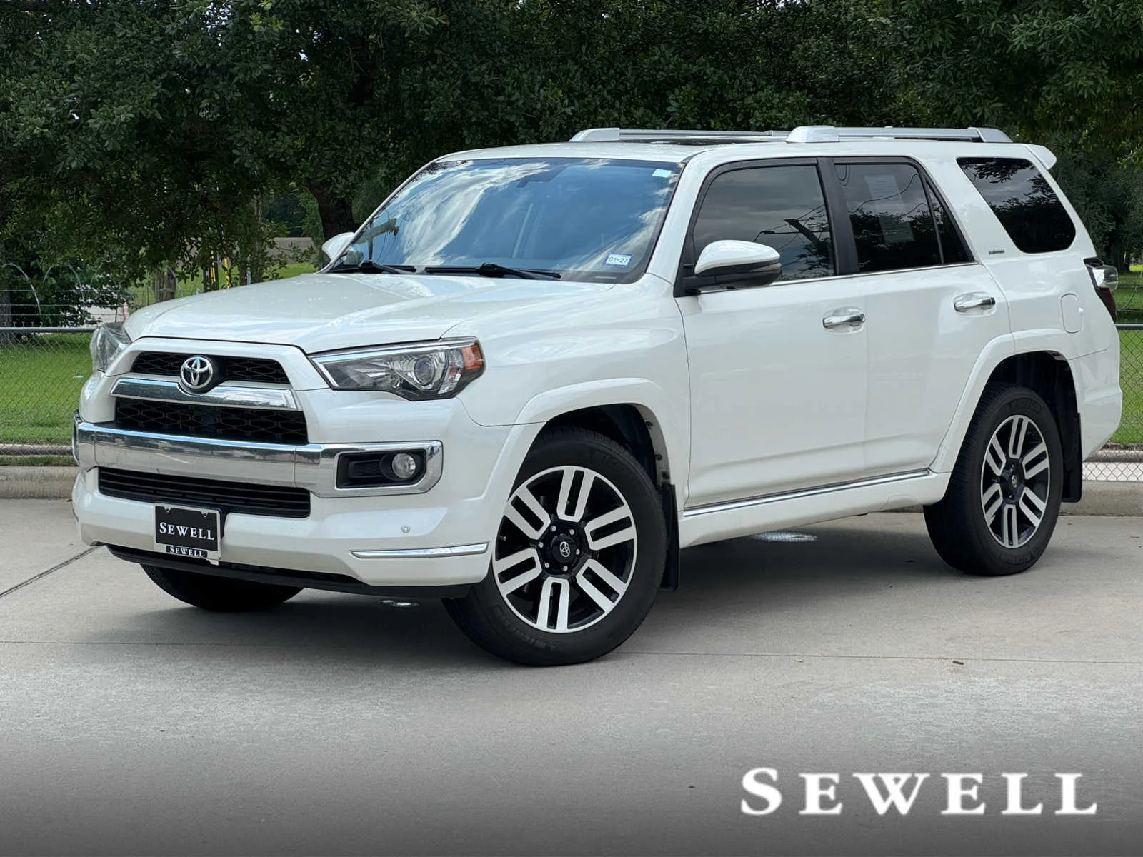2019 Toyota 4Runner Limited V6's photo