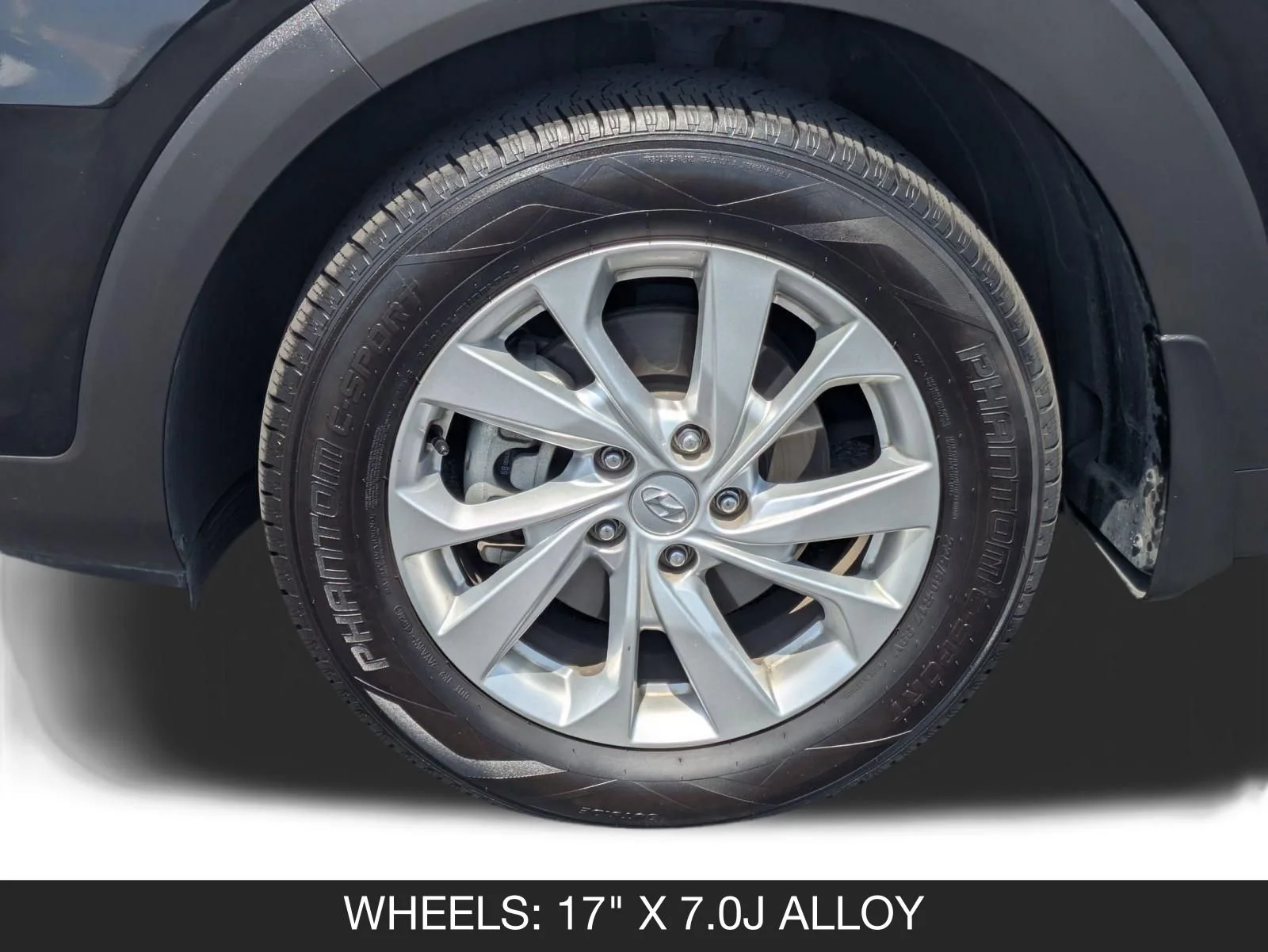 Used 2021 Black Noir Pearl Hyundai Value image 11
