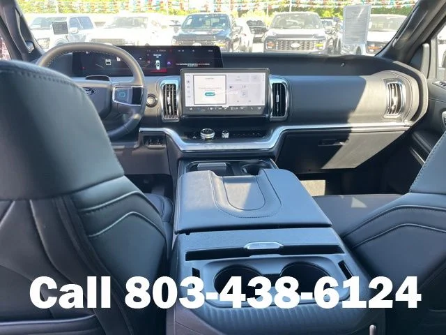 New 2026 Star White Metallic Tri-Coat Ford Platinum® image 17