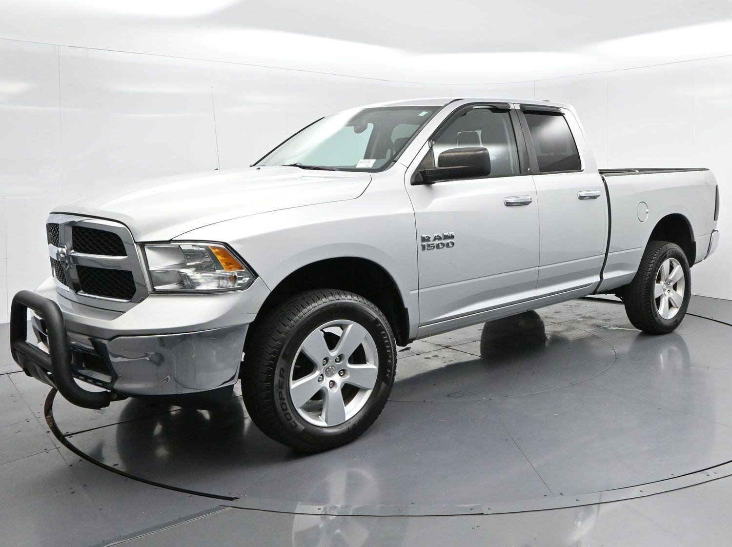 Used 2015 Bright Silver Metallic Clearcoat Ram SLT image 3