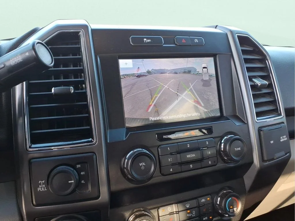 Used 2019 Blue Ford XLT image 25