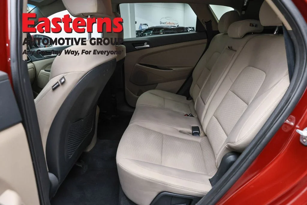 Used 2020 Red Hyundai SE image 21