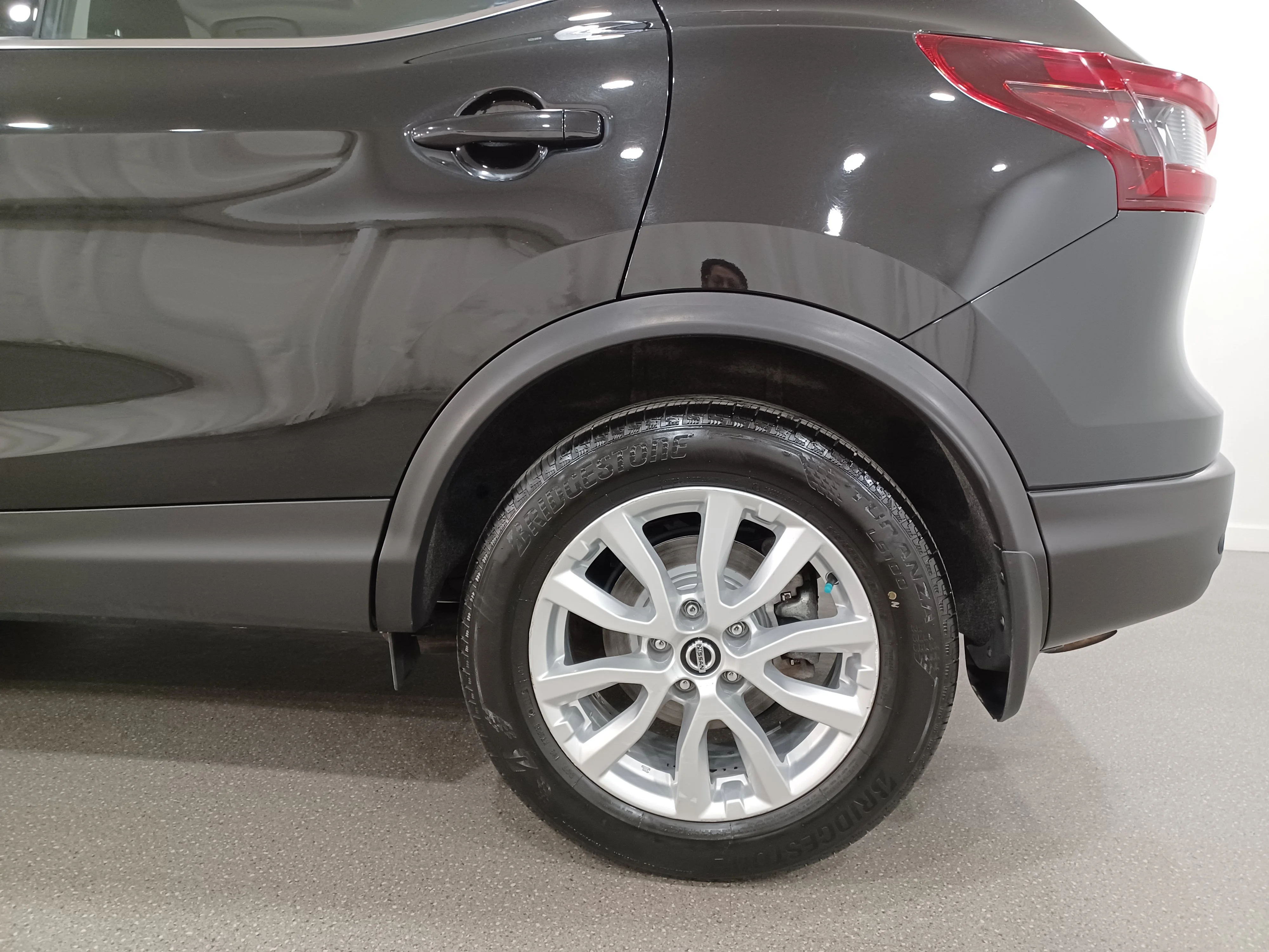 Used 2023 Magnetic Black Metallic Nissan SV AWD*Adaptive Cruise | Remote Start | Htd Seats | Sunroof | Htd Wheel | Lane Keep Assist | CarPlay image 21