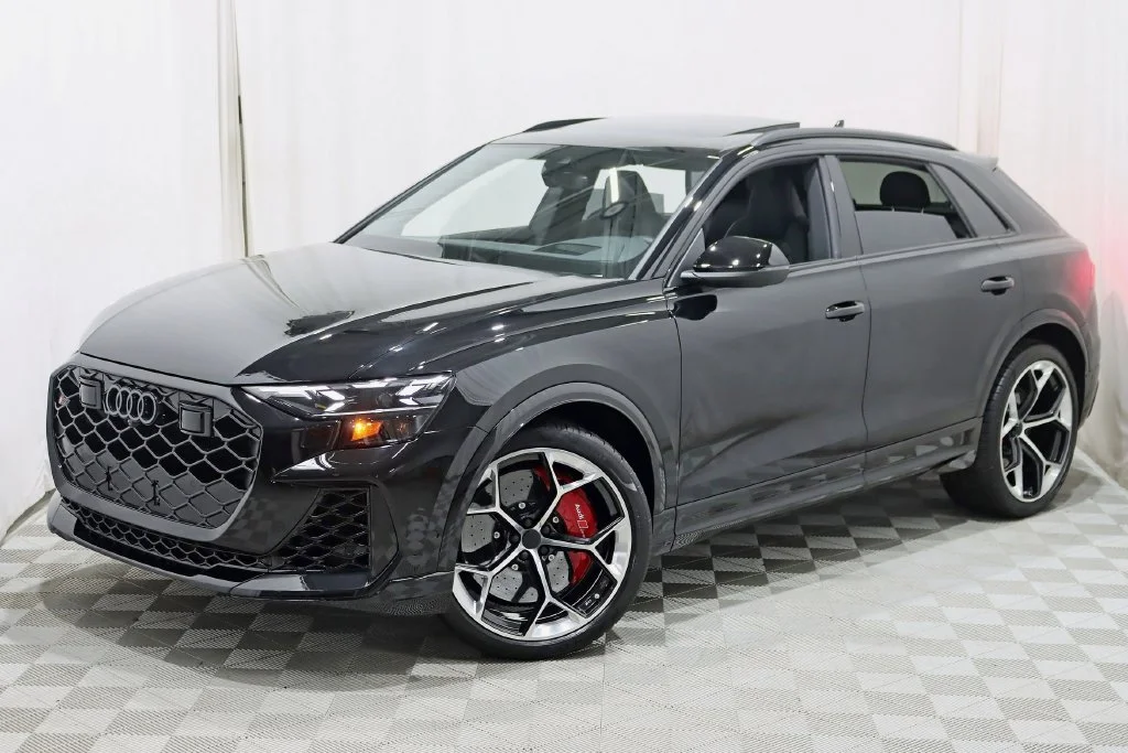 Used 2026 Black Audi 4.0T image 7