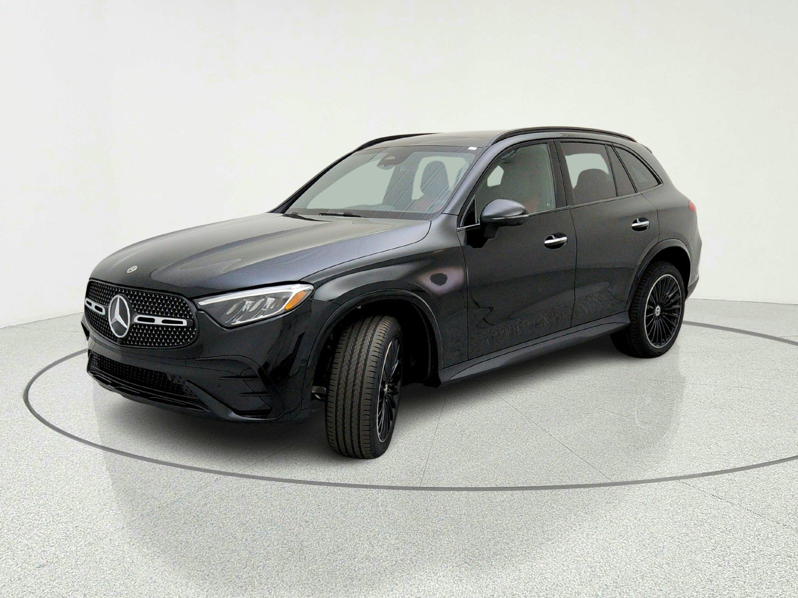 2026 Mercedes-Benz GLC GLC 300's photo