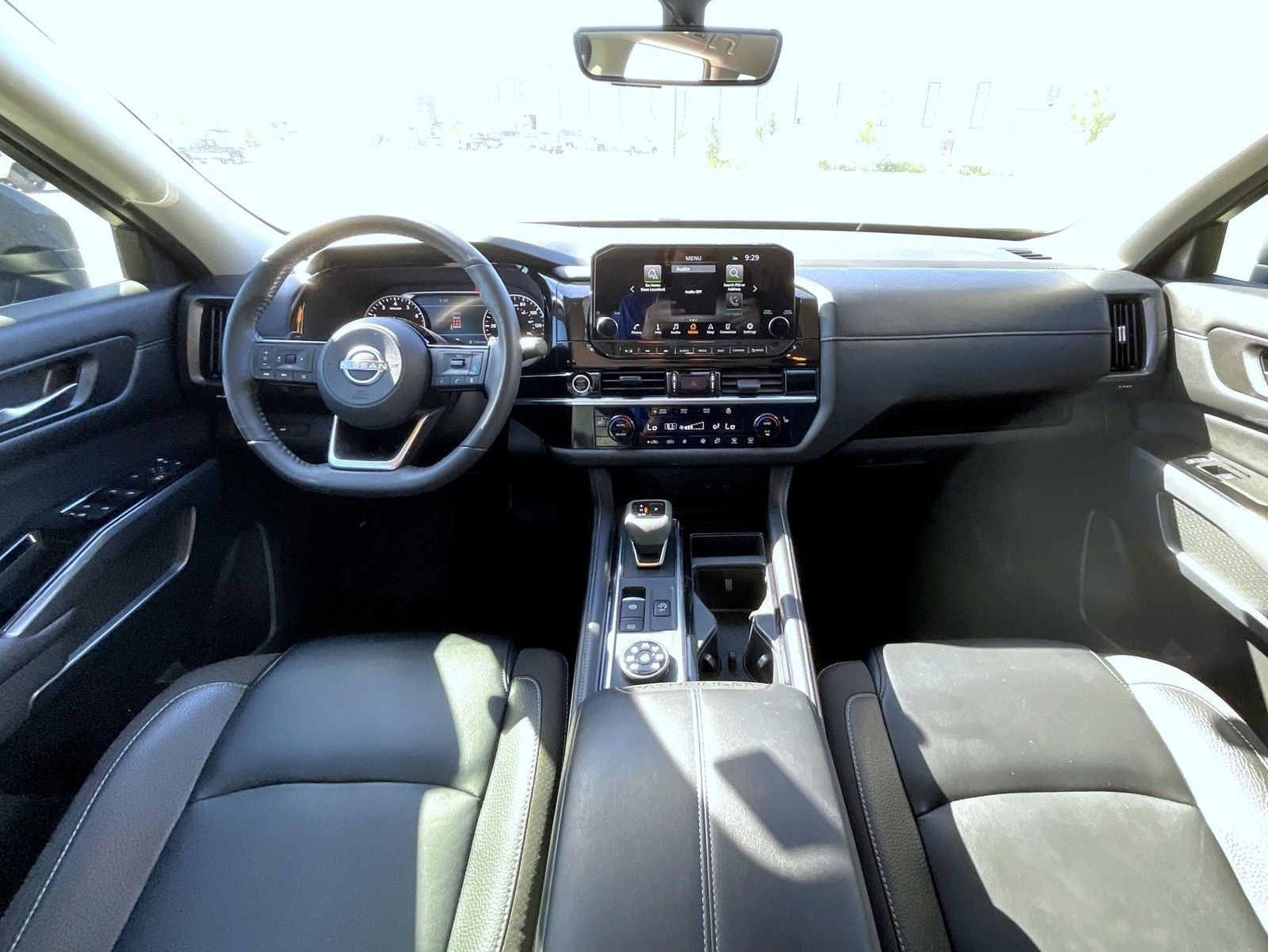 Used 2023 Gray Nissan SL image 15