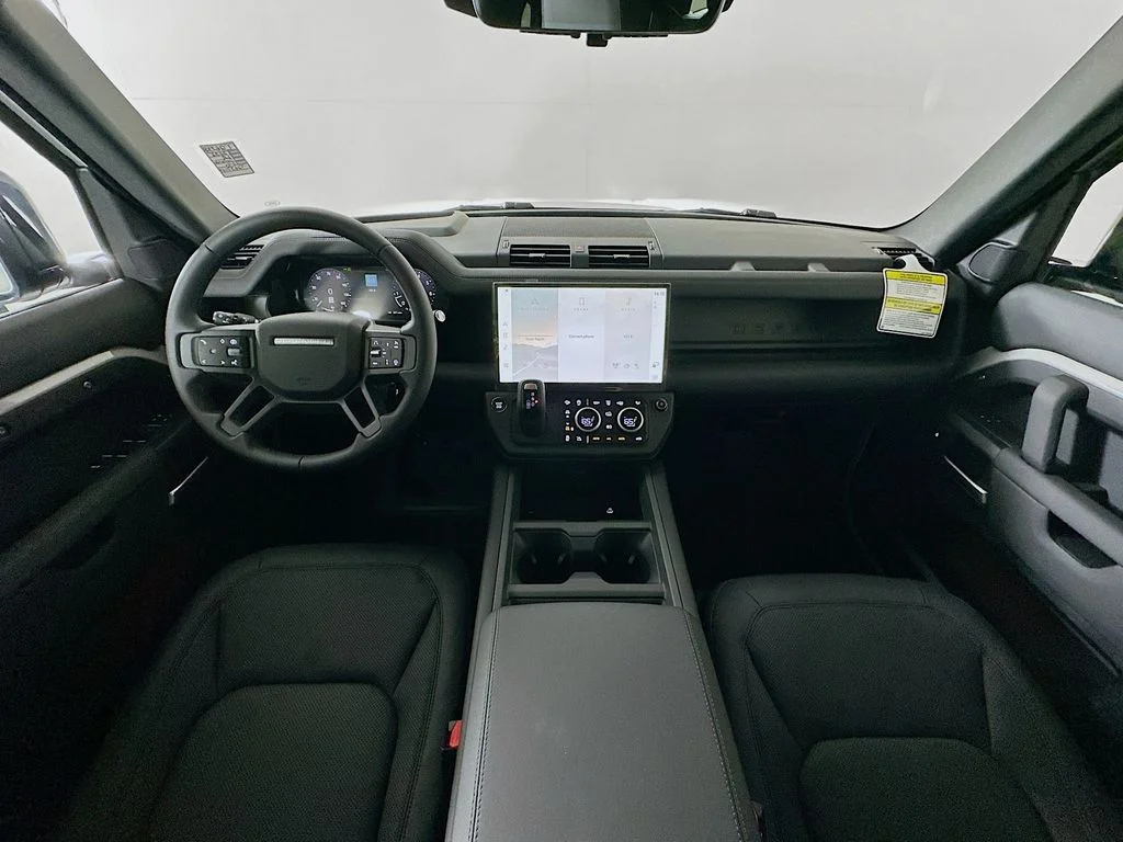 New 2026 Borasco Gray Metallic Land Rover S image 25