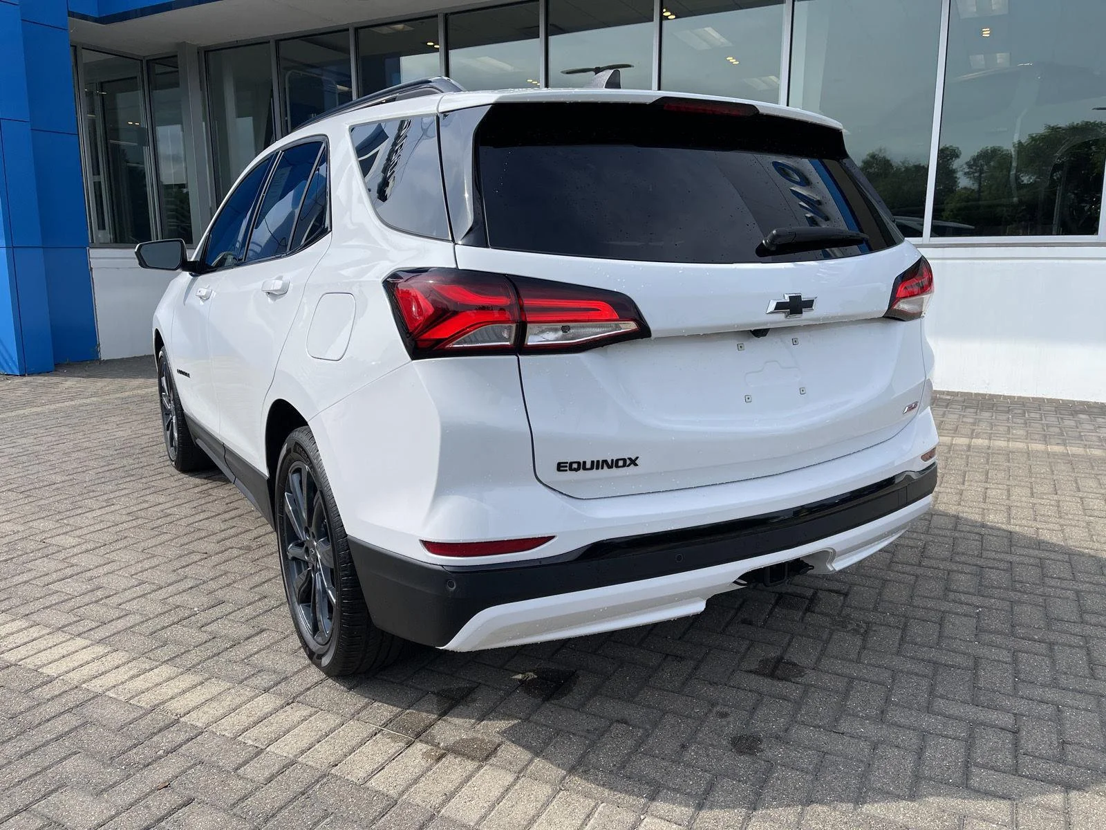 Used 2024 Summit White Chevrolet RS image 3