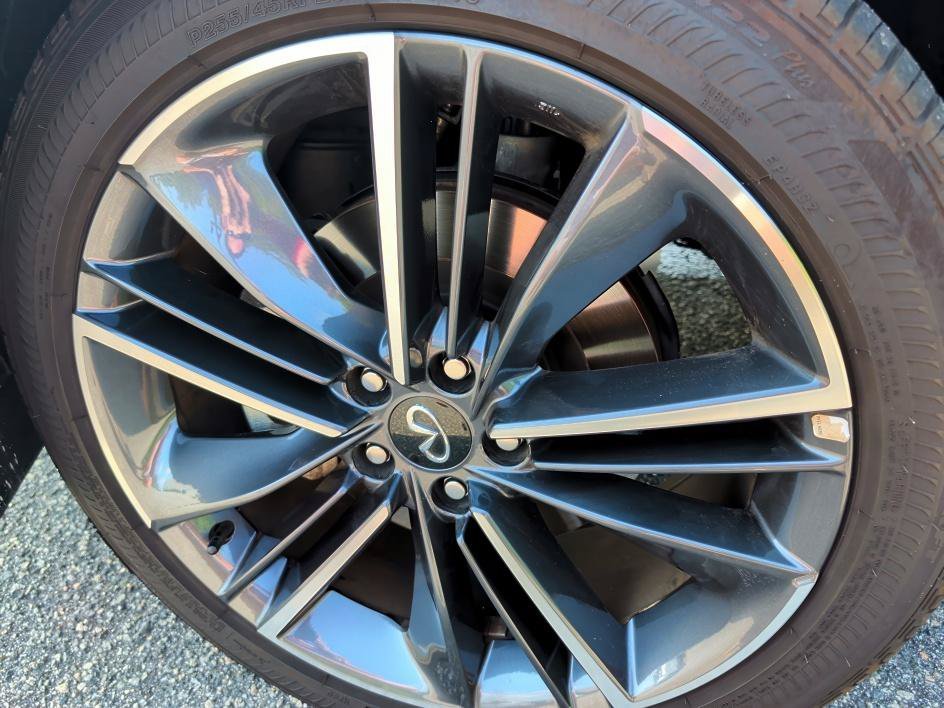 Used 2025 Graphite Shadow INFINITI SPORT image 7