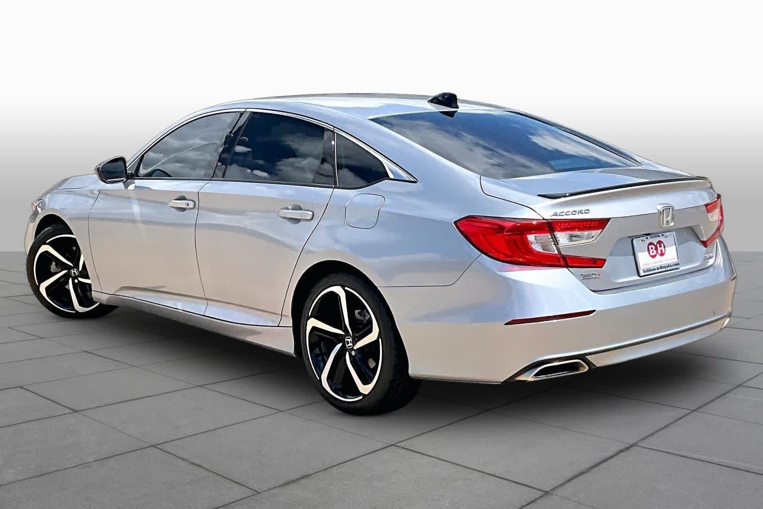 Used 2021 Lunar Silver Metallic Honda Sport SE image 12