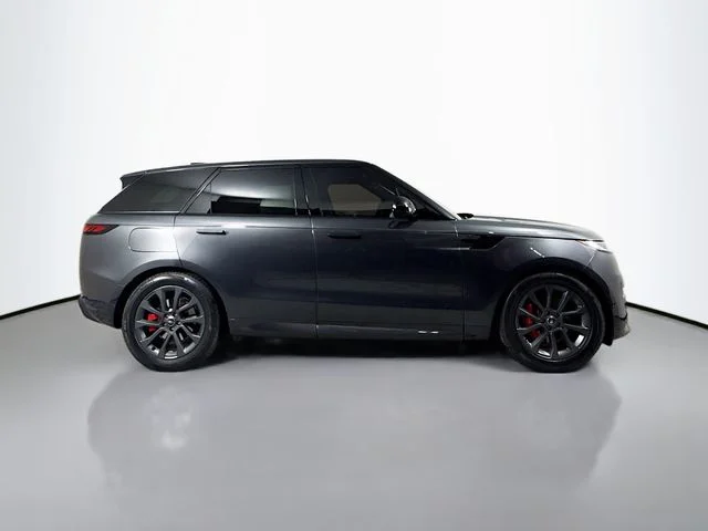 Certified Used 2025 Gray Land Rover Dynamic SE image 4