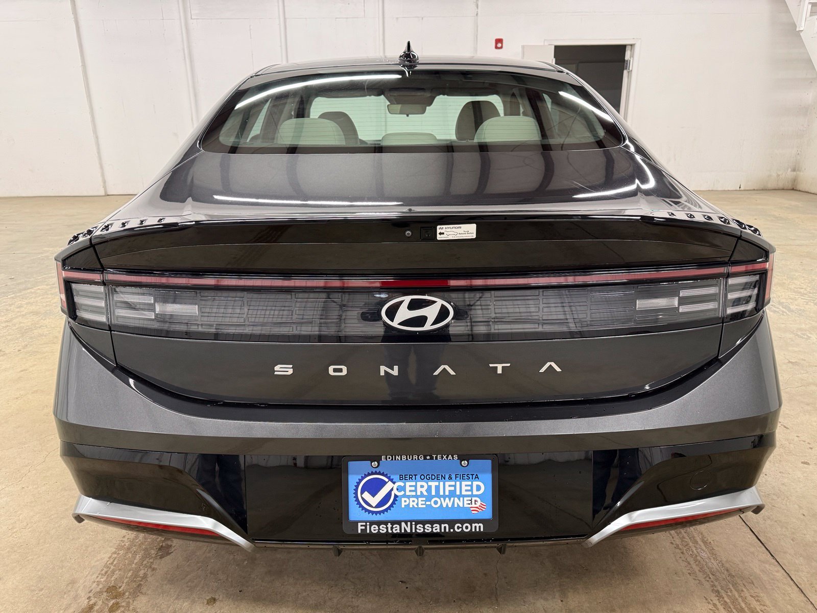 Used 2024 Gray Hyundai SEL image 7
