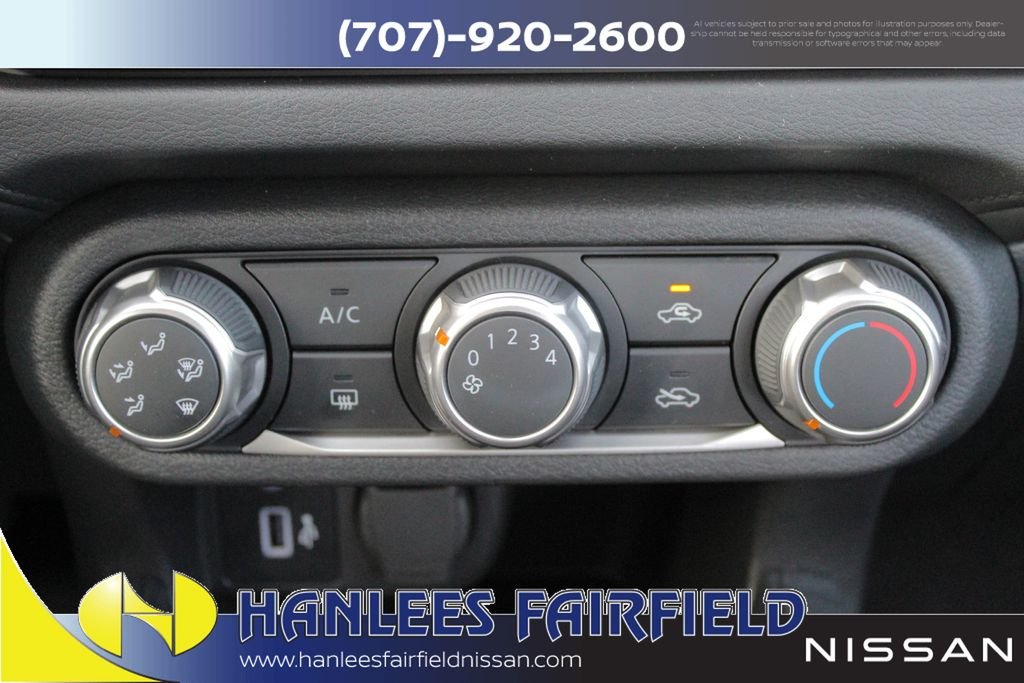 2025 Nissan Versa Sedan SV - Photo 21
