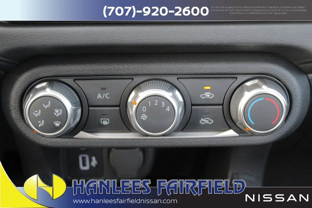 2025 Nissan Versa Sedan SV - Photo 21