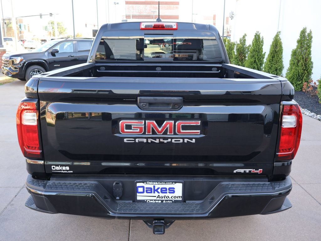 2024 GMC Canyon AT4 - Photo 7