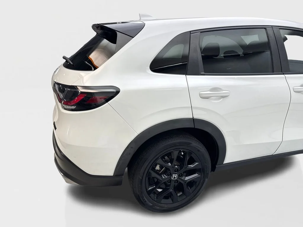 Used 2023 White Honda Sport image 14