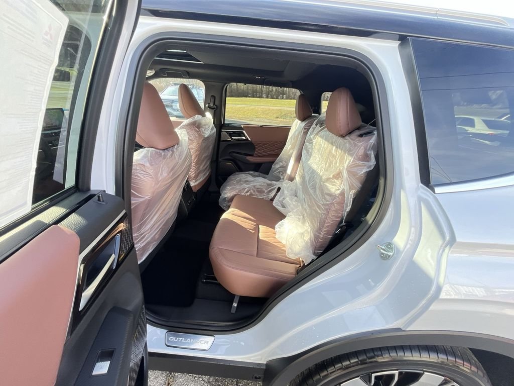 2026 Mitsubishi Outlander SEL - Photo 23
