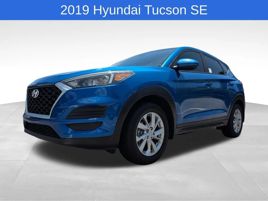 Used 2019 Blue Hyundai SE image 10