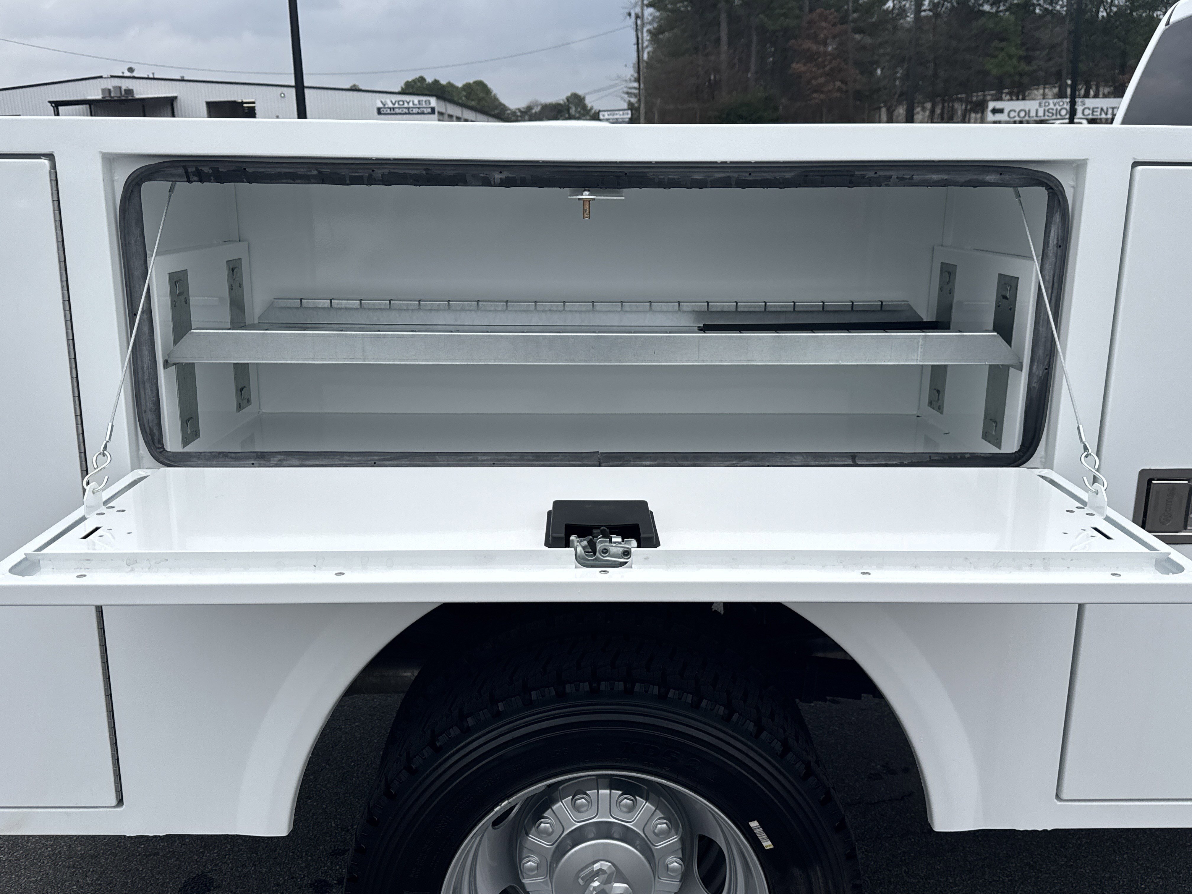 New 2026 Bright White Clearcoat RAM Tradesman image 22
