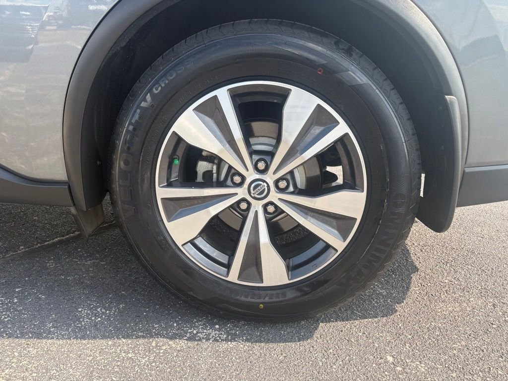 Used 2020 Gray Nissan SV image 12