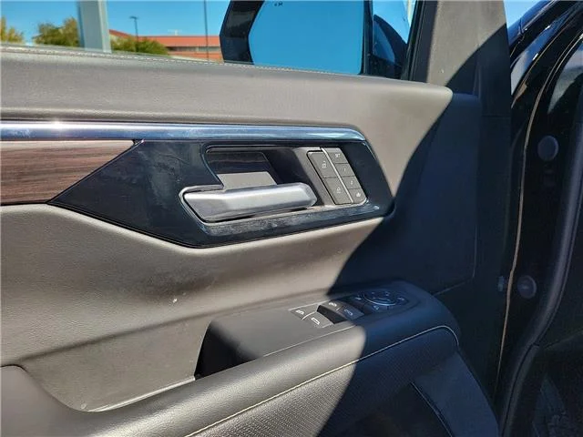 Used 2025 Black Chevrolet Premier 4x2 image 10
