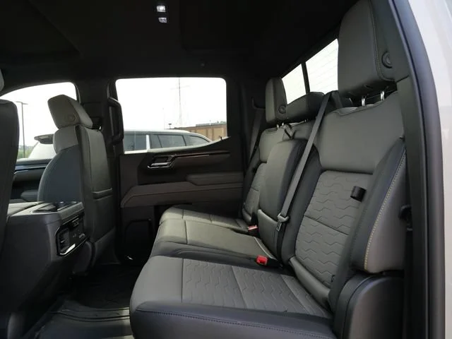 2026 Chevrolet Silverado 1500 ZR2 - Photo 14