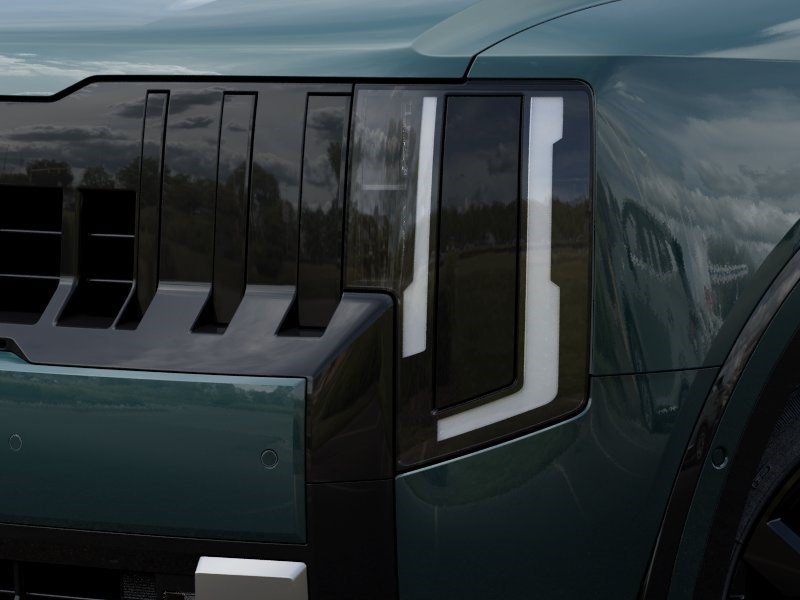 New 2027 Black Jade Green Kia SX image 10