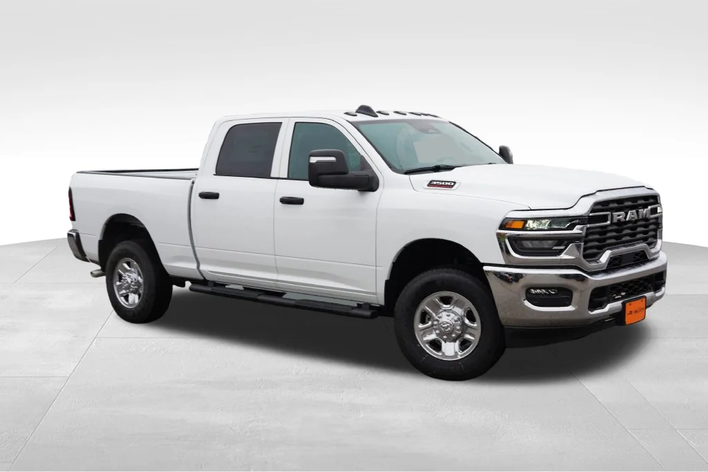 New 2026 Bright White Clear-Coat Exterior Paint RAM Tradesman image 2