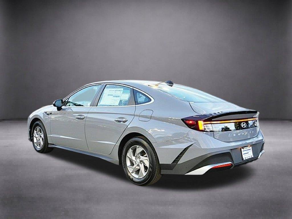 New 2026 Blue Hyundai SE image 7