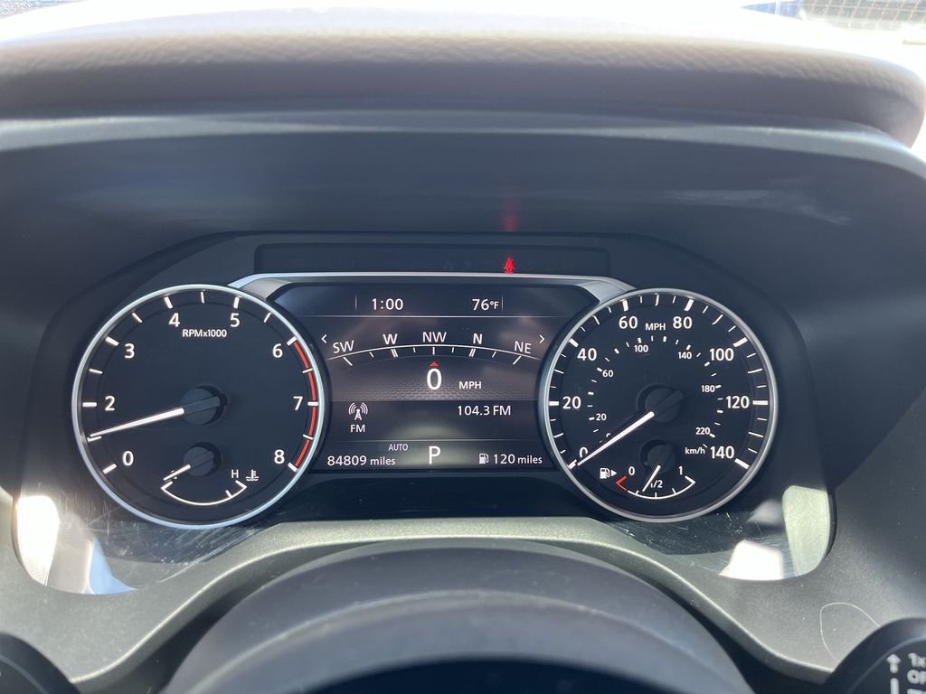 Used 2021 Gray Nissan SL image 15