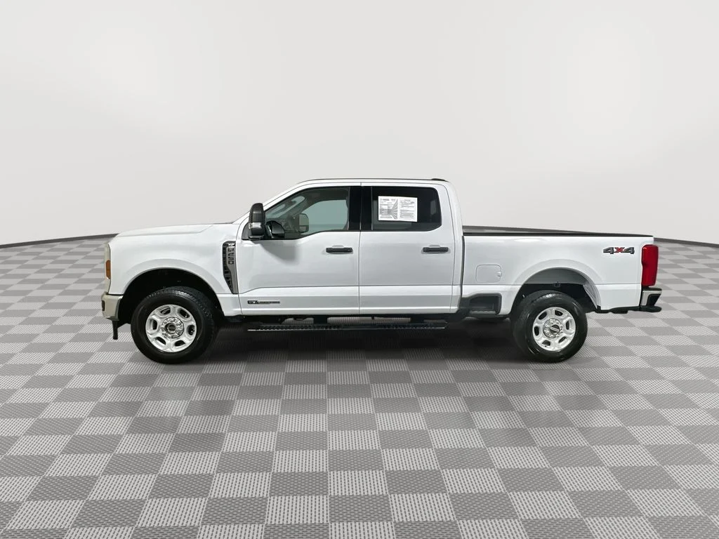 Used 2025 White Ford XLT image 5